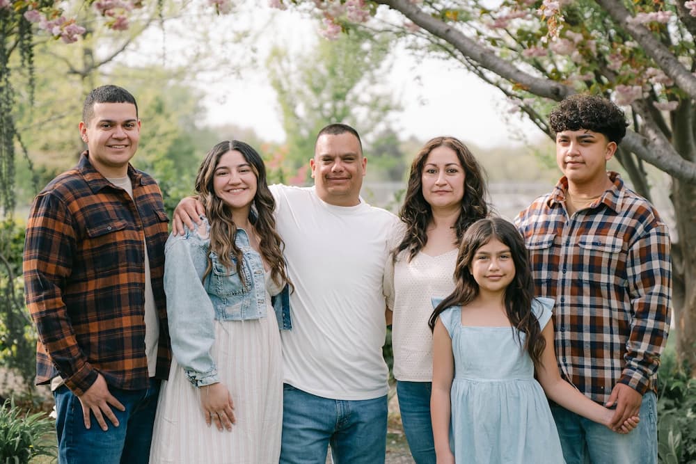 How to get a child to pose for pictures